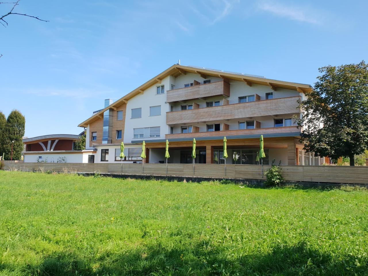Die Linde Höchst Buitenkant foto